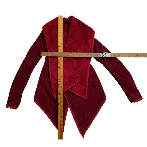 Red Lululemon Jacket - Picture 7 of 8
